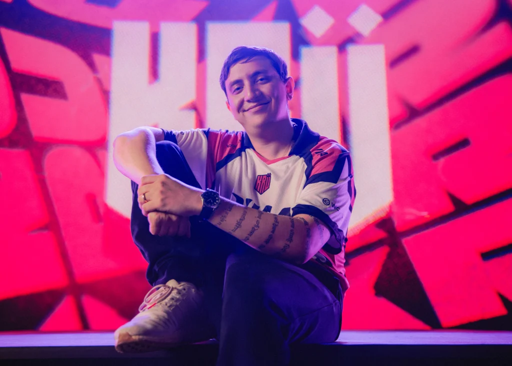Matias "Saadhak" Delipetro, jogador profissional de VALORANT da KRÜ Esports no VCT 2026: Americas Stage 1.