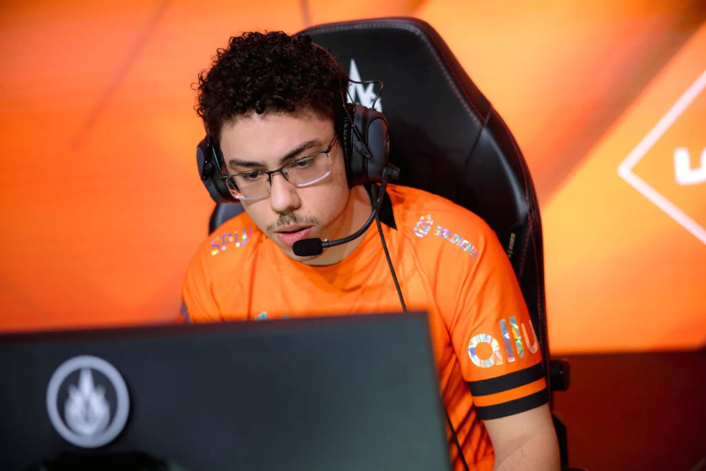 Apesar de vitória, "frustrações" são pedra no sapato de Drakehero 2 Luciano "Drakehero" Junior, jogador profissional de League of Legends (LoL) da LOS no CBLOL 2026 Split 1.