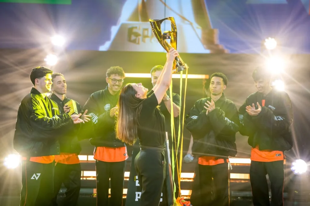 Elenco de PUBG: Mobile da Alpha7 Esports e Eunice "Nice" Barreiros no PUBG Mobile Global Championship 2025.