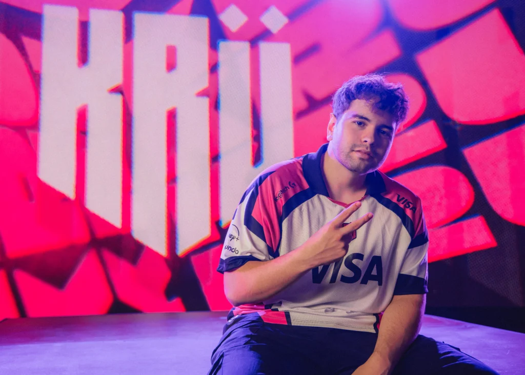 Felipe "Less" Basso, jogador profissional de VALORANT da KRÜ Esports no VCT 2026: Americas Stage 1.