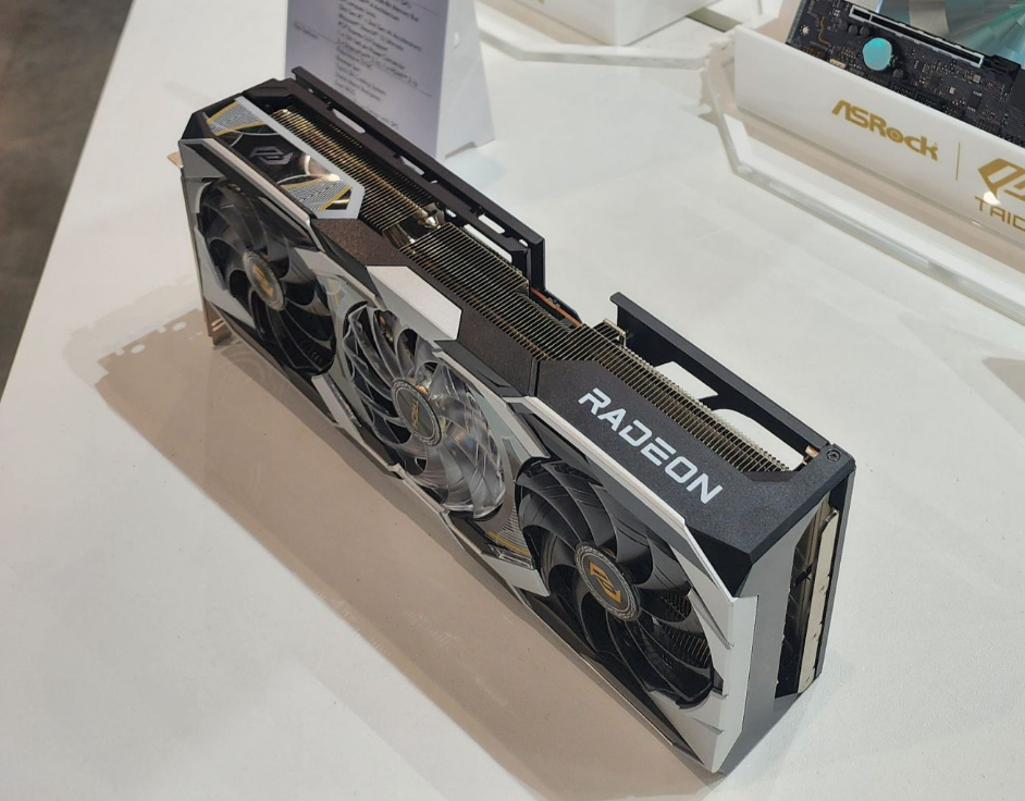 Computex 2026: ASRock Exibe GPU Edição de 10º Aniversário 2 Computex 2026: ASRock Exibe GPU Edição de 10º Aniversário ASRock taichii.png