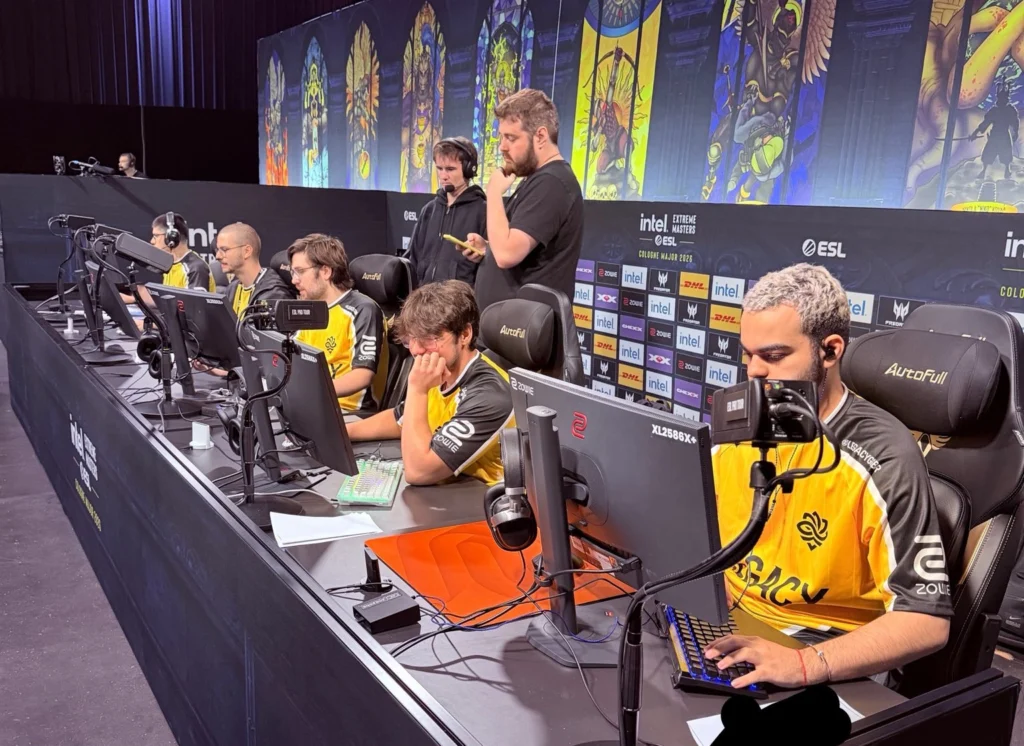 CS2: FURIA e Legacy têm próximos adversários no Major definidos 2 Elenco de Counter-Strike 2 (CS2) da Legacy no IEM Cologne Major 2026.