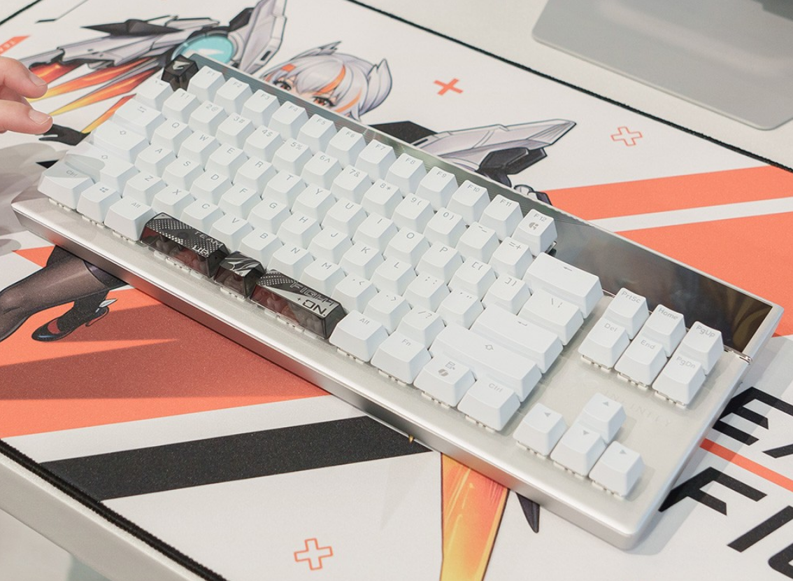 Computex 2026: Gigabyte celebra 40 anos com Periféricos especiais Teclado Gamer Aorus.png