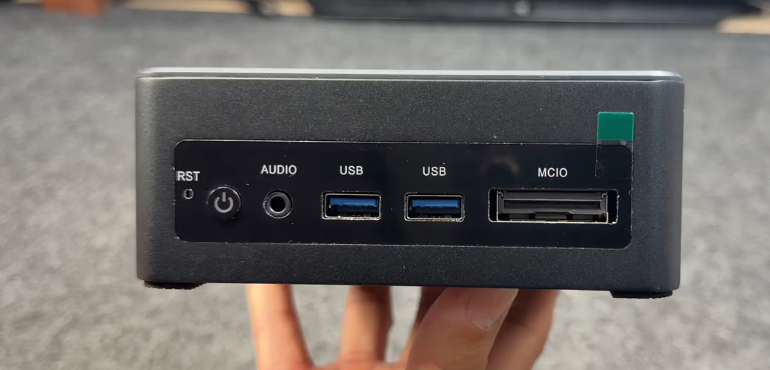 TOPC Revela Mini PC com Conexão para GPUs Externas 2 TOPC Revela Mini PC com Conexão para GPUs Externas topc saida.png